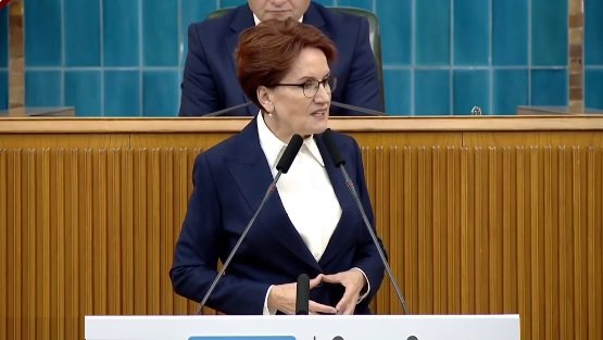 Meral Akşener; Aile dostu Hariri’nin cebine, 24 milyar lira koydu. Ama bizim çocuklarımıza 1 doları çok gördü! Yuh olsun, yazıklar olsun! Meral Akşener; Aile dostu Hariri’nin cebine, 24 milyar lira koydu. Ama bizim çocuklarımıza 1 doları çok gördü! Yuh olsun, yazıklar olsun!