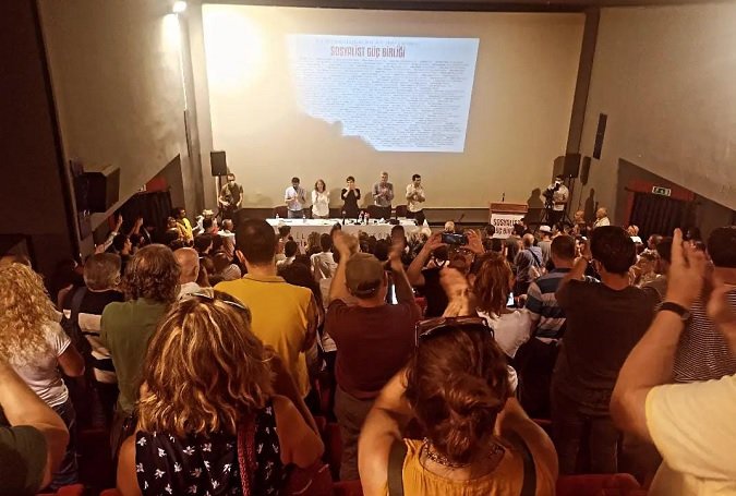 Millet ve Cumhur'dan sonra üçüncü ittifak 'Sosyalist Güç Birliği' ilk toplantısını yaptı Millet ve Cumhur'dan sonra üçüncü ittifak 'Sosyalist Güç Birliği' ilk toplantısını yaptı