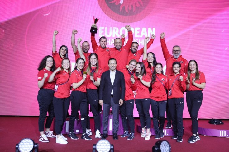 Türkiye Güreş Milli Takımı, Avrupa Şampiyonasında tarihi rekorlara imza attı Türkiye Güreş Milli Takımı, Avrupa Şampiyonasında tarihi rekorlara imza attı