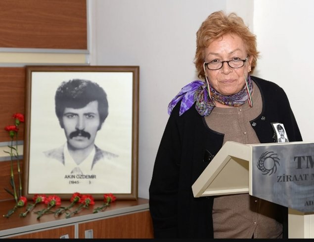 Ziraat Mühendisi Mine Özdemir, Mersin'de eşi Akın Özdemir'in yanında defnedildi