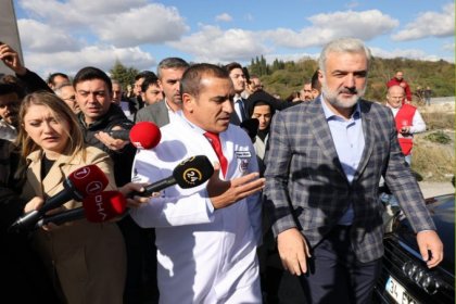 AKP İstanbul İl başkanı Kabaktepe Halk Ekmek önünde ekmek üretilmiyor açıklaması yaptı; Genel Müdürün Ekmek üretimini birlikte gezelim davetini kabul etmedi