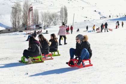 Ankara Büyükşehir Belediyesi, Başkent’te kış sporlarını teşvik ediyor