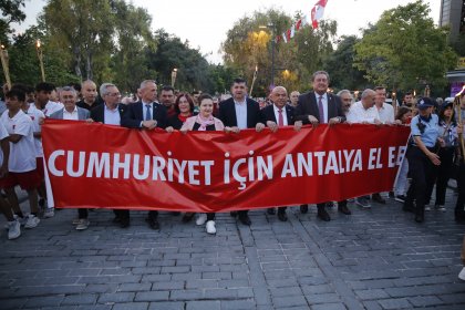 Antalya'da 19 Mayıs coşkuyla kutlandı