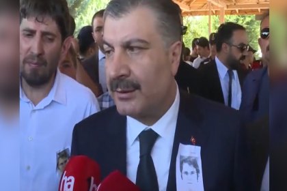 Bakan Koca: Hiçbir hekim arkadaşım hiçbir çalışan arkadaşım asla yalnız olduğunu hissetmemeli