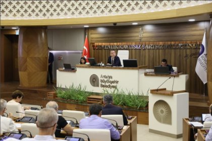 Antalya Büyükşehir Meclisi öğrenci yurtlarının TÜRGEV ve İlim Yayma Cemiyeti’ne tahsisini iptal etti