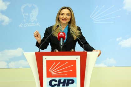 CHP Kadın Kolları Genel Başkanı Aylin Nazlıaka; 'AKP Hükümeti’nde kadınların payına düşen; yoksulluk, şiddet ve ölümdür! Biz bu çarkı tersine çevirmeye kararlıyız'