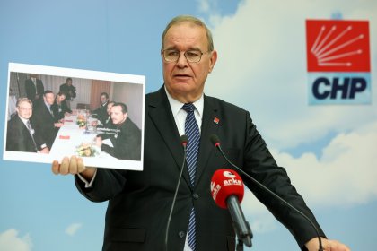 CHP Sözcüsü Faik Öztrak; 'Bunların muhafazakarlığı dolarları toplayıp ABD'de gökdelene yatırmak'