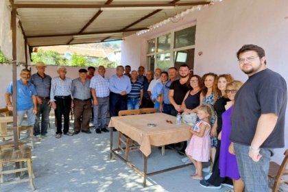 CHP'li Kamil Okyay Sındır Aliağa ve Dikili'de vatandaşlarla buluştu; 'buhrandan çıkışın reçetesi seçimdir'
