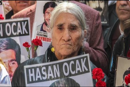 Cumartesi Annelerinden 886. Hafta Basın Açıklamasında; 'Devlet Hasan Ocak dosyasında cezasızlığa son versin!' çağrısı