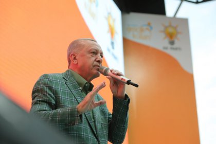 Erdoğan AKP Gençlik kollarına seslendi; 'Yalanlarla kendilerini avuturken biz 10 yıl, 30 yıl, 50 yıl, 70 yıl sonrasının Türkiyesi'ni konuşuyoruz'