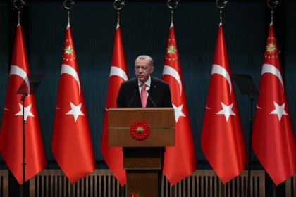 Erdoğan kabine toplantısı açıklamasında muhalefete seslendi; '1915 Çanakkale Köprüsü'nün görkemli görüntüsü altında ezildiklerinin de farkındayız'