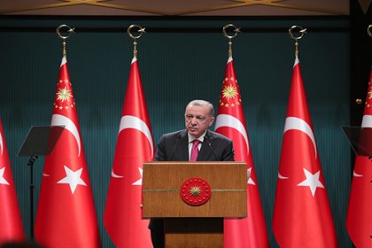 Erdoğan; NATO’nun genişlemesi konusundaki yaklaşımımız terörle mücadele konusundaki ilkeli tutumumuzdan kaynaklanıyor