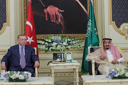 Erdoğan, Suudi Arabistan’da, Suudi Arabistan Al-Salam Sarayı’nda