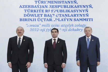 Erdoğan, Türkiye-Azerbaycan-Türkmenistan Devlet Başkanları Zirvesi’ne katıldı
