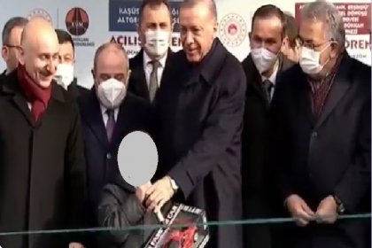 Erdoğan'ın Trabzon'daki sahnesine çıkarılan çocuk; 'Bay Kemal Cumhurbaşkanı amcamın karşısında kim? o adam hain hain"