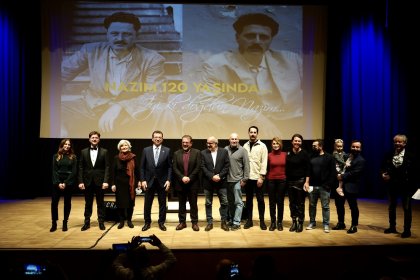 İBB Başkanı Ekrem İmamoğlu, gazeteci Nebil Özgentürk’ün yönettiği 'Nazım 120 yaşında' belgeselini izledi
