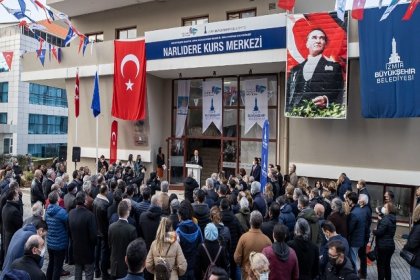 İzmir Büyükşehir Belediye Başkanı Tunç Soyer, kentteki işgücü potansiyelini attırmak için faaliyet gösteren Meslek Fabrikası’nın 25.sini Narlıdere'de açtı