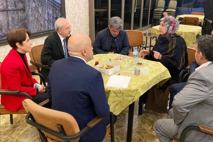 Kılıçdaroğlu, Diyarbakır'da evlat nöbeti tutan aileler ile görüştü