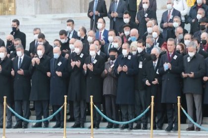 Kılıçdaroğlu, Eski Bakan Onur Kumbaracıbaşı'nın Cenaze Törenine Katıldı