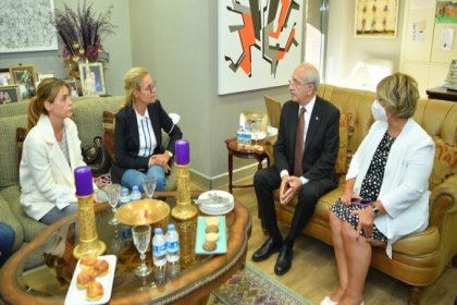 Kılıçdaroğlu, Haluk Pekşen'i Hastanede Ziyaret Etti