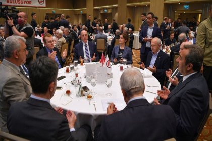 Kılıçdaroğlu, İstanbul'da iftar yemeğine katıldı