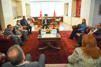 Kılıçdaroğlu, makamında sivil toplum kuruluşları temsilcilerini kabul etti