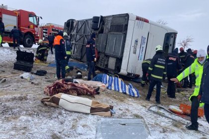 Konya'da otobüs devrildi: 5 ölü, 26 yaralı