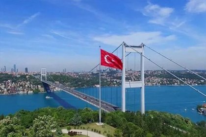 Köprü ücretlerinde yeni dönem Ulaştırma bakanlığından açıklama; 1 Ocak 2022 tarihinden itibaren köprü geçiş ücretleri iki eşit parçaya bölünerek iki yönlü alınacak