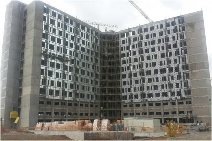 Şehir Hastanesi inşaatında maaş krizi