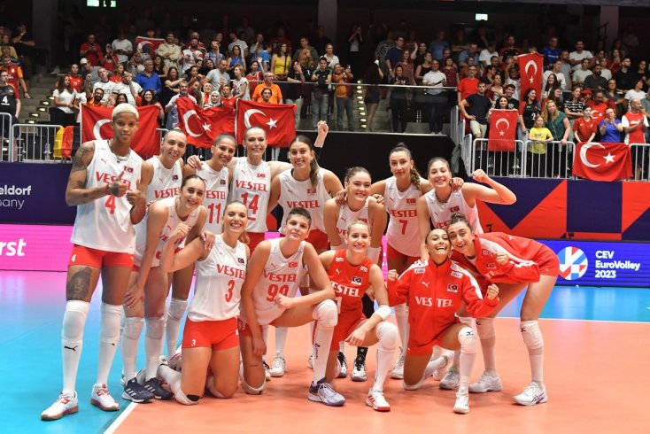 A Milli Kadın Voleybol Takımımız; 2023 CEV Kadınlar Avrupa Voleybol Şampiyonası’nda Almanya’yı 3-0 yendi