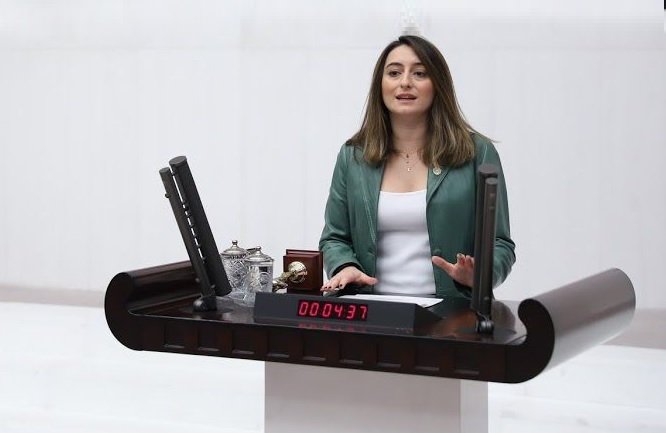 Aysu Bankoğlu: Tercihler Bitti, Öğrenciler Kara Kara Düşünüyor Aysu Bankoğlu: Tercihler Bitti, Öğrenciler Kara Kara Düşünüyor