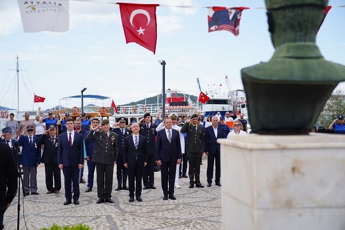 Ayvalık'ta İlk Kurşun'un 104. yıl dönümü Ayvalık'ta İlk Kurşun'un 104. yıl dönümü