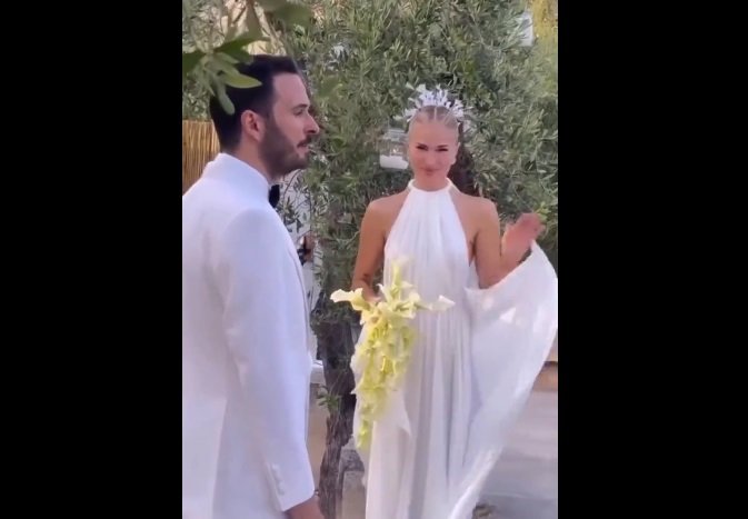 Burcu Esmersoy ile Nazım Akmandil evlendi Burcu Esmersoy ile Nazım Akmandil evlendi