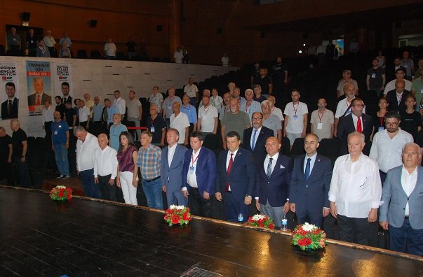 CHP Osmangazi'de Cengiz Çelikten Dönemi CHP Osmangazi'de Cengiz Çelikten Dönemi