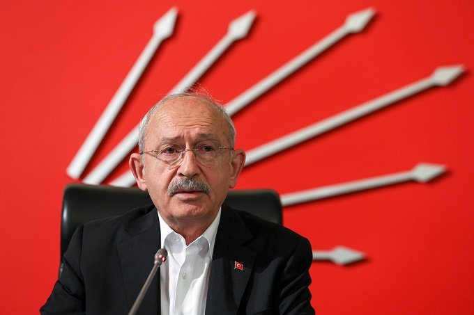 CHP PM Kılıçdaroğlu başkanlığında toplandı; PM Kılıçdaroğlu’na Oybirliğiyle Tam Yetki Verdi!
