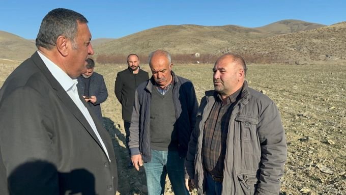 CHP'li Gürer: 'Kuraklığın neden olduğu olumsuzluklar raflara da yansıyacak' CHP'li Gürer: 'Kuraklığın neden olduğu olumsuzluklar raflara da yansıyacak'