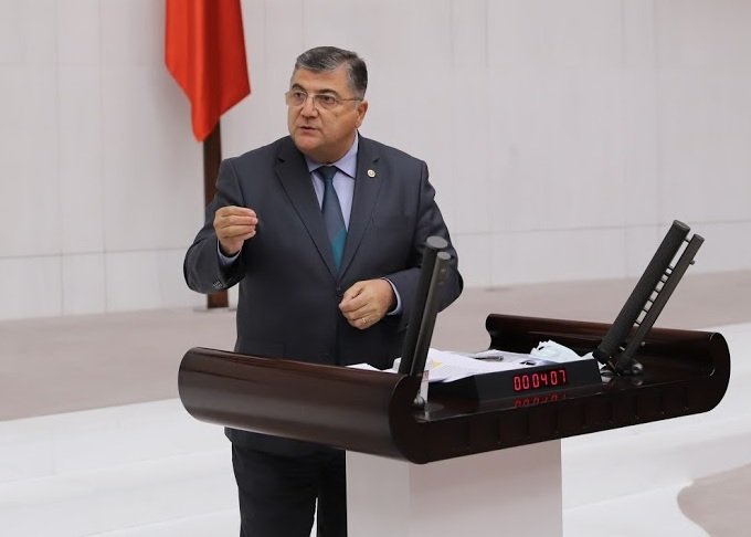 CHP’li Sındır, Ağız ve Diş Sağlığı Teknikerleri kadro bekliyor! CHP’li Sındır, Ağız ve Diş Sağlığı Teknikerleri kadro bekliyor!