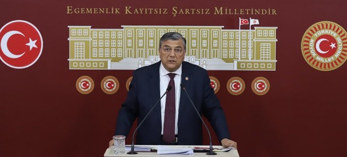 CHP’li Sındır, 'Bırakın işletmeye başlamasını aradan 12 sene geçti İzmir- Ankara Yüksek Hızlı Tren halen ortada yok'