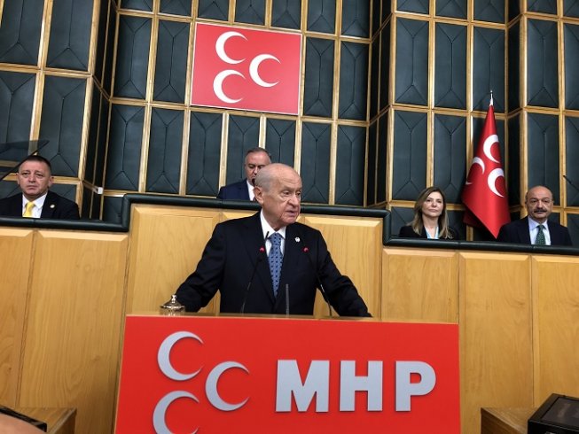 Devlet Bahçeli; Biz küçük hesaplarla oyalanırken yanımızdan akıp giden tarih nehrini görmezden gelecek kadar gafil değiliz!