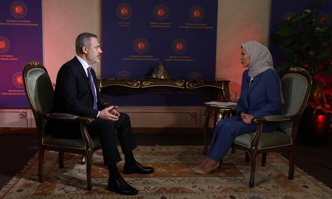 Dışişleri Bakanı Hakan Fidan; 'İslam ülkeleri olarak Filistin davasını her ortamda her şekilde desteklemeye devam edeceğiz' Dışişleri Bakanı Hakan Fidan; 'İslam ülkeleri olarak Filistin davasını her ortamda her şekilde desteklemeye devam edeceğiz'
