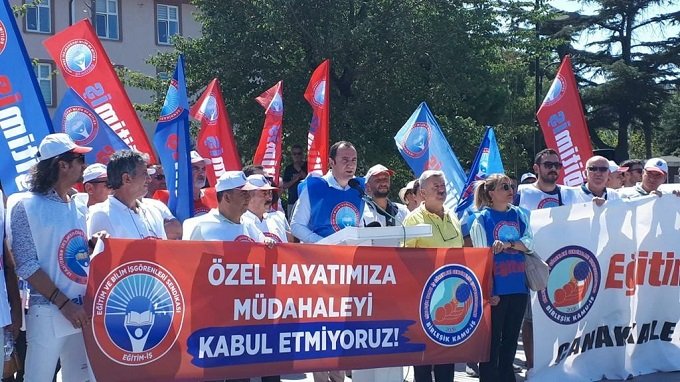 Eğitim-İş Sendikası Başkanı Kadem Özbay; Milli Eğitim Bakanlığı Anayasa yerine dini kuralları mı esas alınmaya başlamıştır? Eğitim-İş Sendikası Başkanı Kadem Özbay; Milli Eğitim Bakanlığı Anayasa yerine dini kuralları mı esas alınmaya başlamıştır?