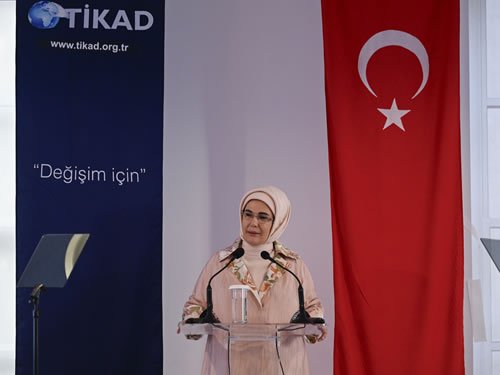 Emine Erdoğan, New York’ta 'Dünyaya Yön Veren Kadınlar' etkinliğine katıldı Emine Erdoğan, New York’ta 'Dünyaya Yön Veren Kadınlar' etkinliğine katıldı