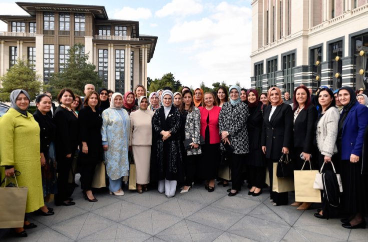 Emine Erdoğan, Toplum Kalkınmasında Gönül Elçileri Programı'na katıldı