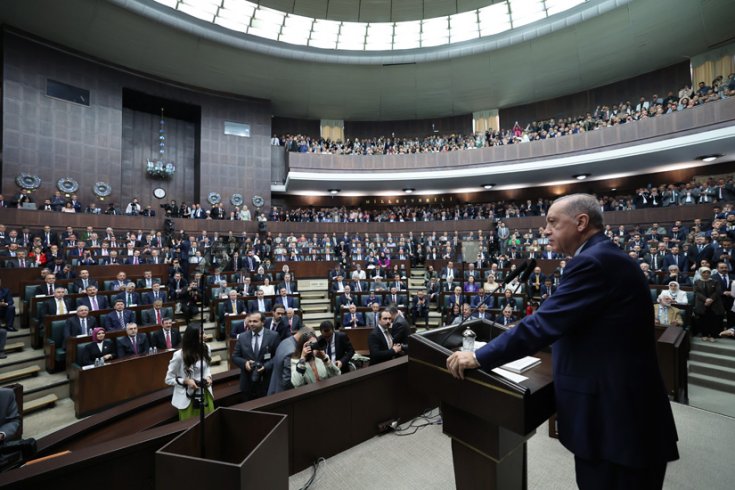 Erdoğan, AKP grup toplantısında konuştu; Depremlerin yaralarını sararken enflasyonla mücadele konusunda kararlı adımlar atacağız!