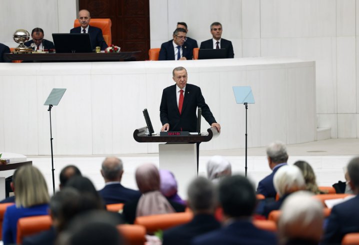 Erdoğan; 'Cumhuriyetimizin 100. yılını yeni anayasayla taçlandıralım'