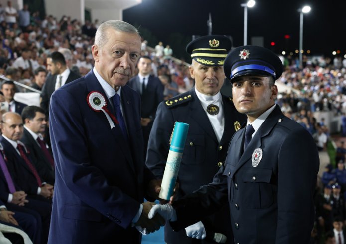 Erdoğan, Polis Akademisi Polis Meslek Yüksekokulları Mezuniyet Töreni'ne katıldı