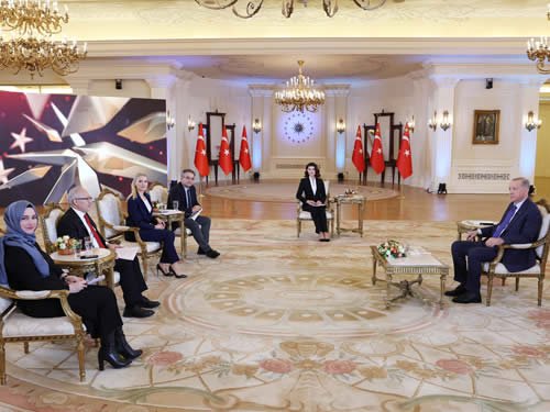 Erdoğan, TRT ortak yayınına katıldı Erdoğan, TRT ortak yayınına katıldı