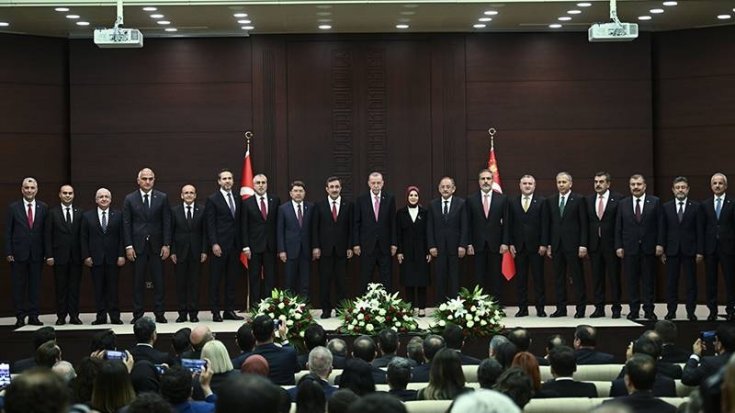 Erdoğan yeni kabinesini açıkladı; Hazine ve Maliye Bakanı Mehmet Şimşek oldu Erdoğan yeni kabinesini açıkladı; Hazine ve Maliye Bakanı Mehmet Şimşek oldu