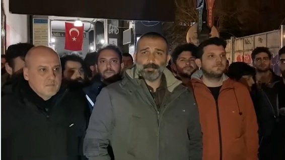 Erkan Baş; 'Deprem için kılını kımıldatmayan iktidar; Kızılay'ın çadırları satmasıyla ilgili basın açıklaması düzenlemek isteyen parti üyelerimize saldırdı'