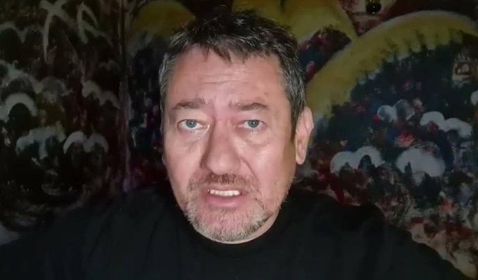 Gazeteci Serdar Akinan sabah saatinde gözaltına alındı; Emniyette alınan ifade sonrası adliyeye sevk edildi! Gazeteci Serdar Akinan sabah saatinde gözaltına alındı; Emniyette alınan ifade sonrası adliyeye sevk edildi!